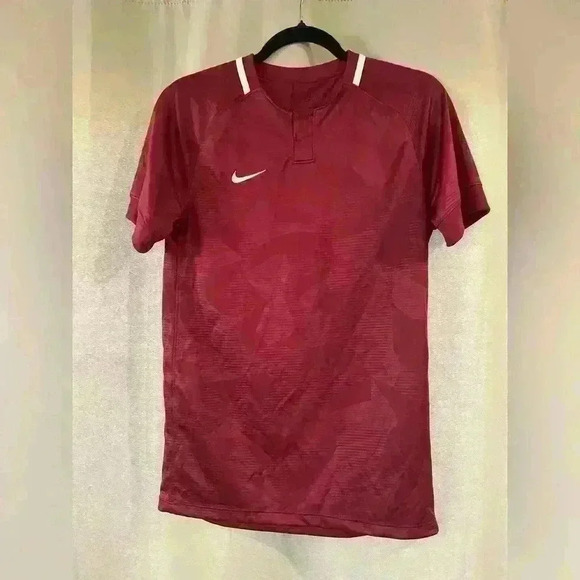 Men’s Burgundy Nike Dry Fit Top - Picture 1 of 7